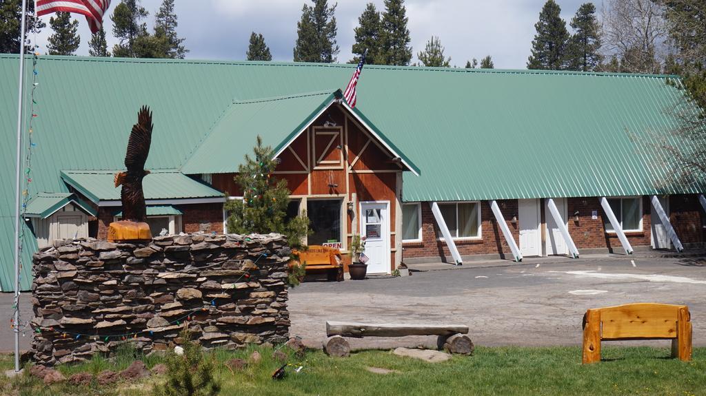 Eagle Crater Lake Inn Chemult Exteriör bild