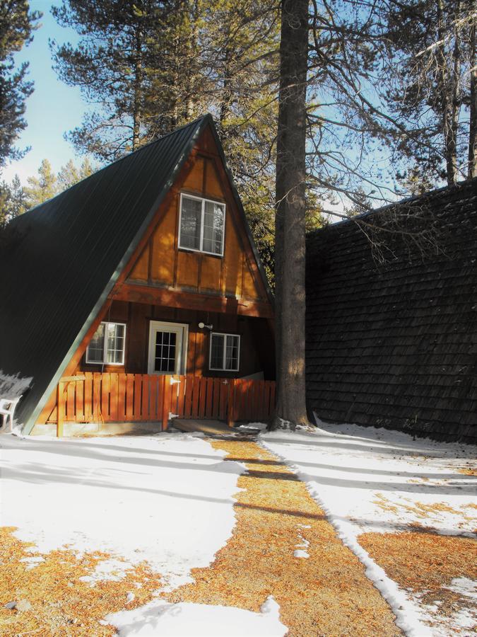 Eagle Crater Lake Inn Chemult Exteriör bild