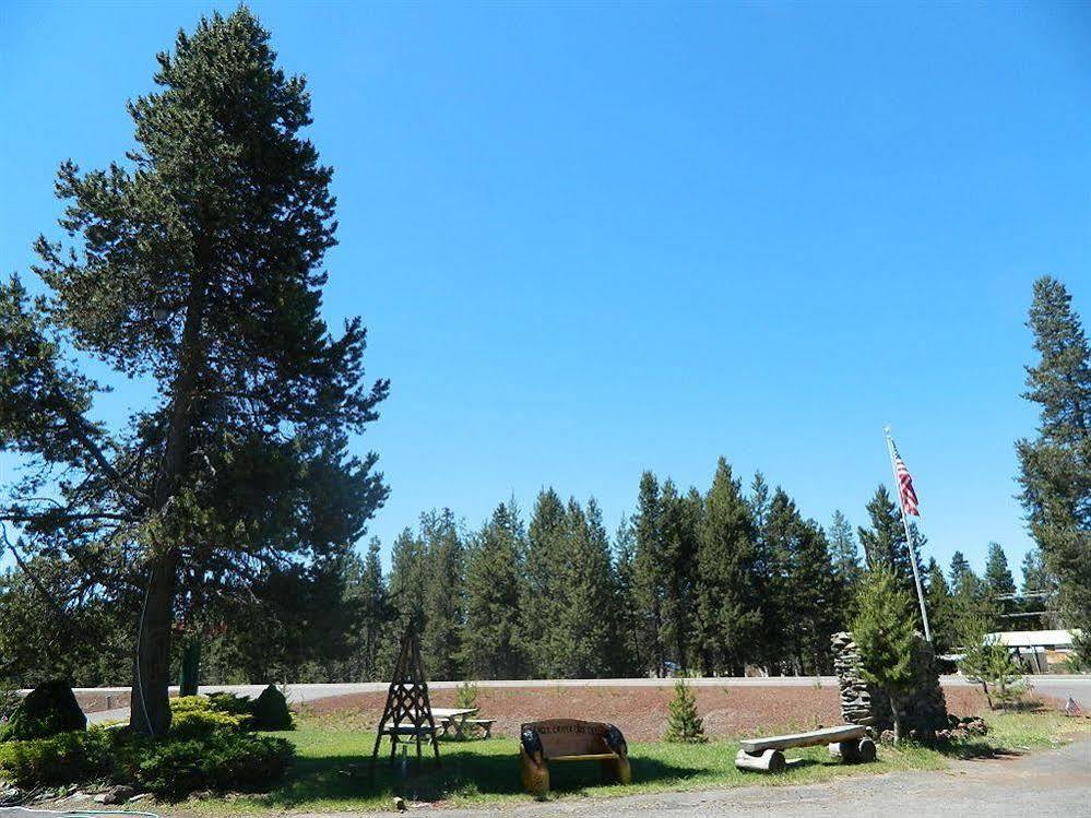 Eagle Crater Lake Inn Chemult Exteriör bild